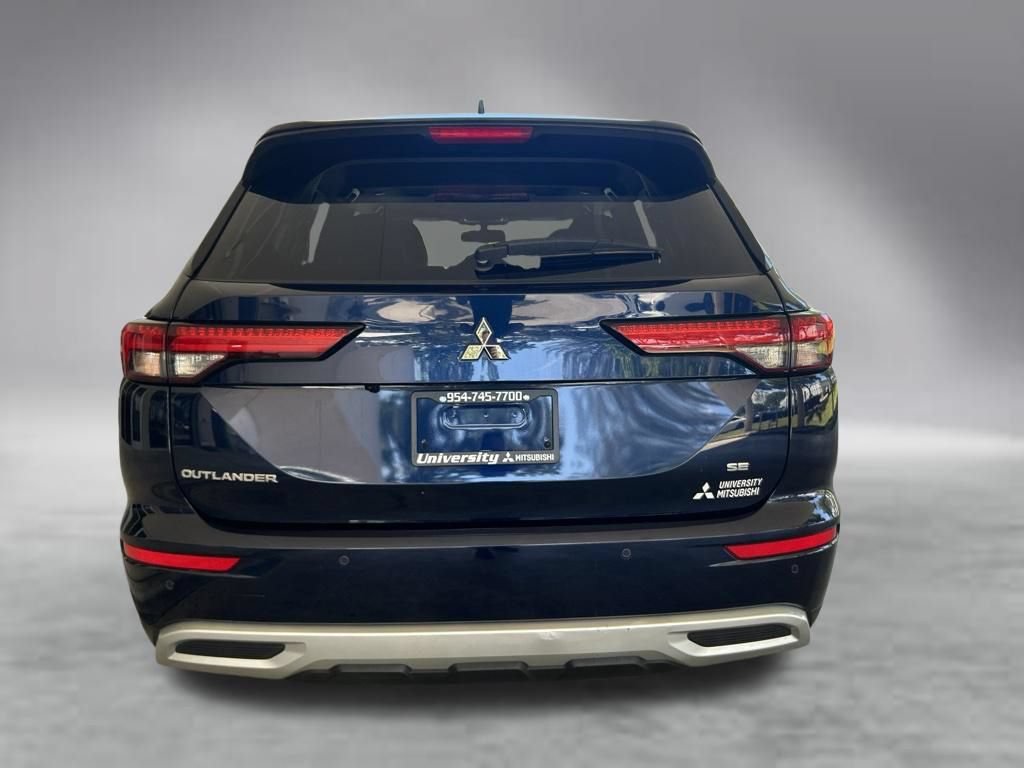 Used 2024 Mitsubishi Outlander FWD image 33