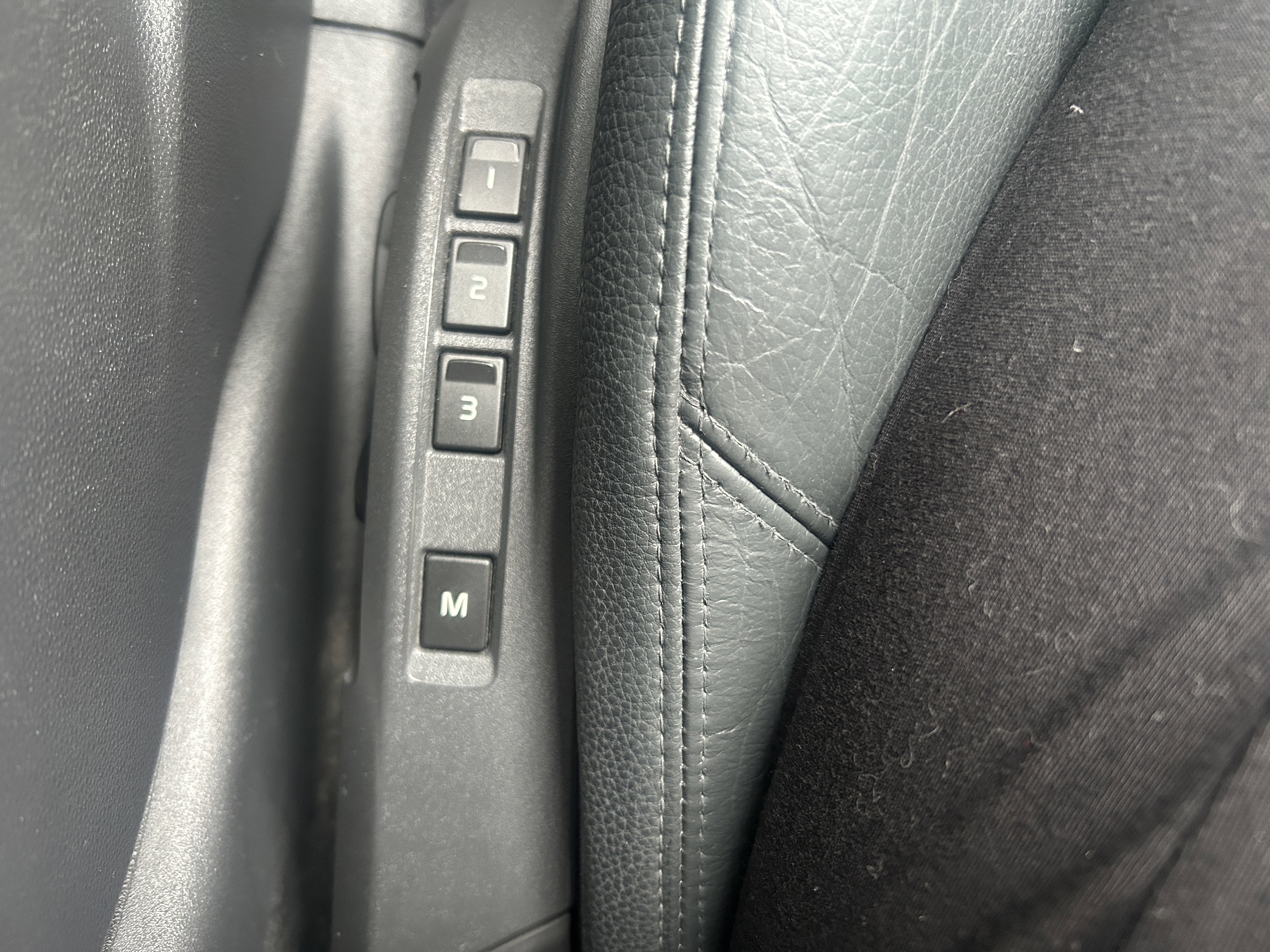 Used 2006 Volvo V50 T5 image 15