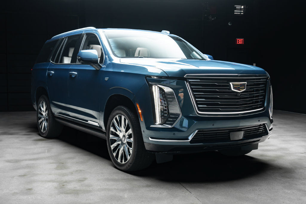 Used 2025 Cadillac Escalade Premium Luxury Platinum AWD/4WD image 7