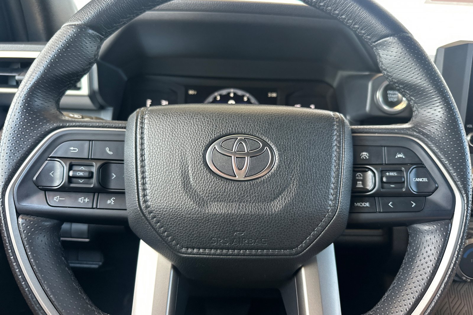 Certified 2025 Toyota 4Runner SR5 AWD/4WD image 27