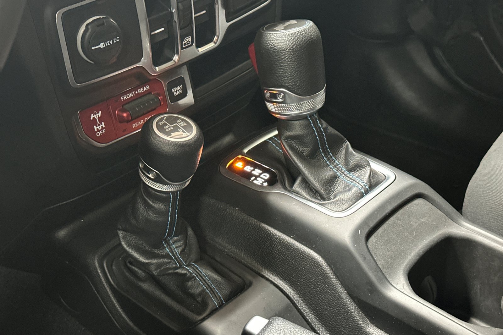 Used 2023 Jeep Wrangler Unlimited Rubicon 4xe AWD/4WD image 27