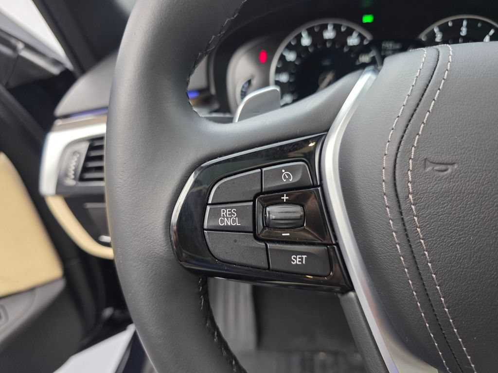 Used 2019 BMW 530i w/ Convenience Package RWD image 19