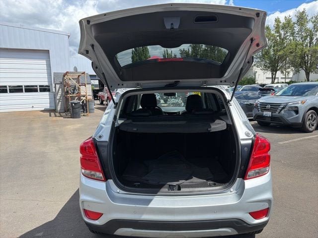 Used 2022 Chevrolet Trax LT w/ Driver Confidence Package AWD/4WD image 28