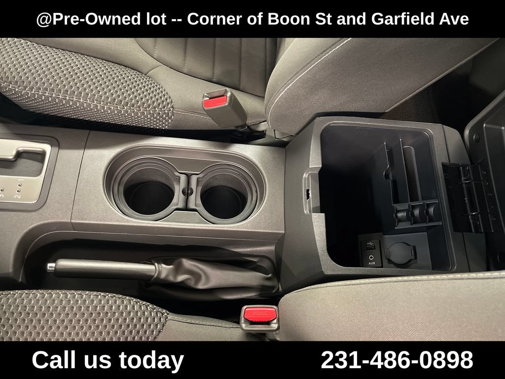 Used 2015 Nissan Xterra PRO-4X AWD/4WD image 26