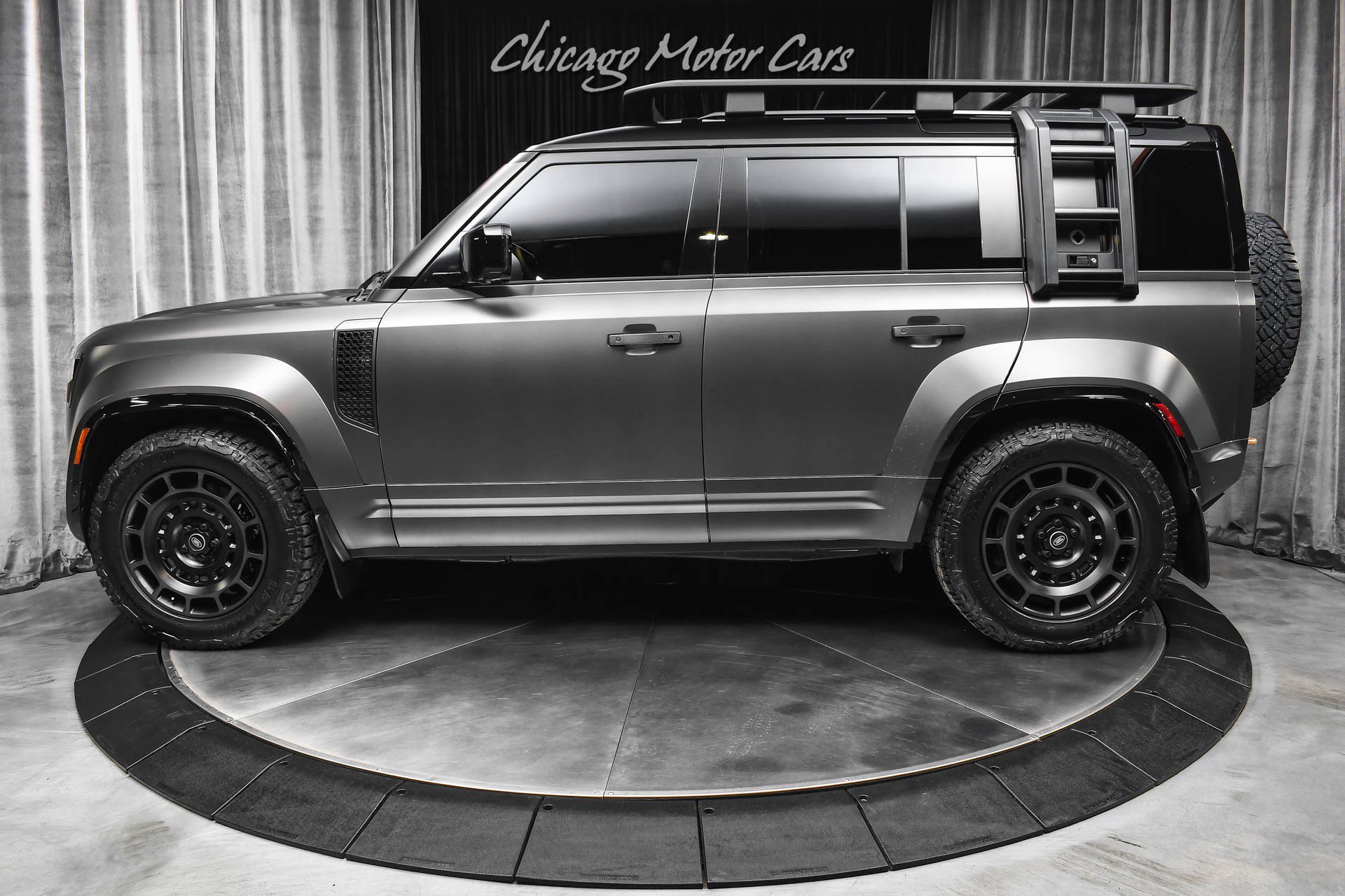 Used 2025 Land Rover Defender 110 AWD/4WD image 42
