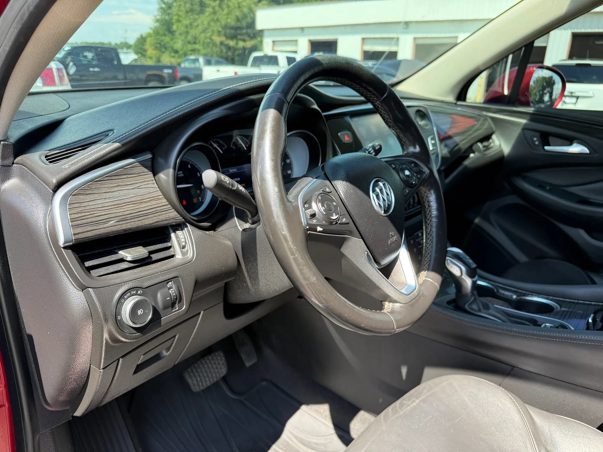 Used 2017 Buick Envision Essence FWD image 17