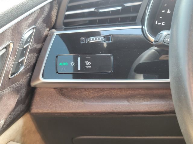 Used 2020 Audi Q8 Prestige w/ Prestige Package image 13