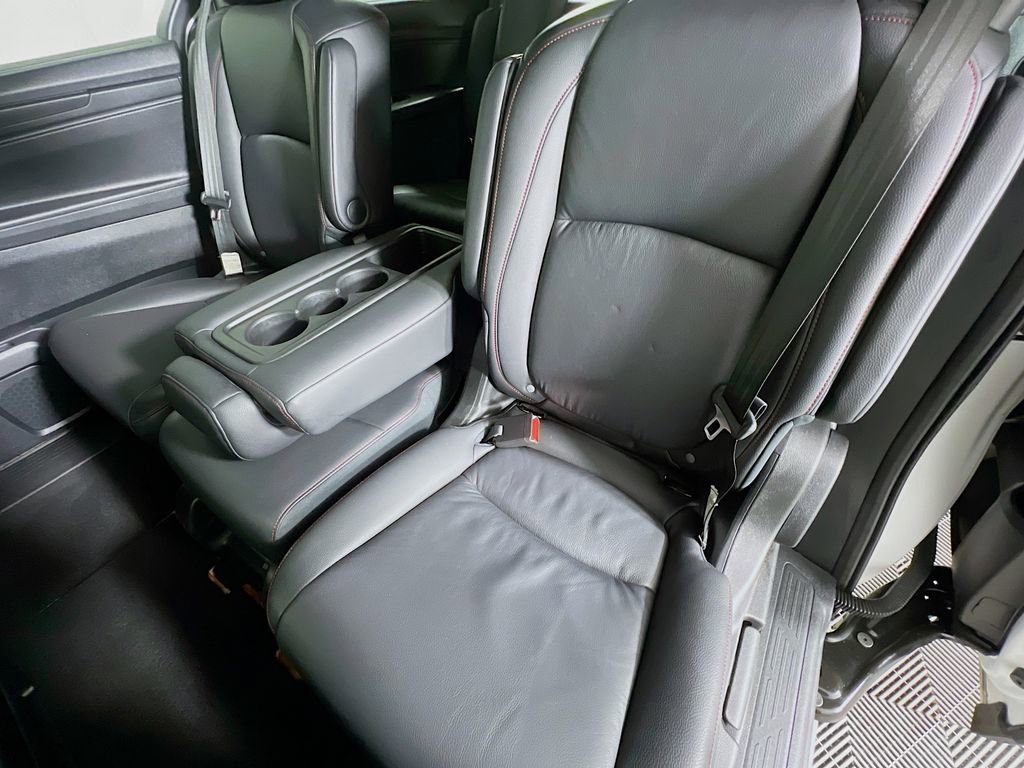 Used 2025 Honda Odyssey Sport-L image 24