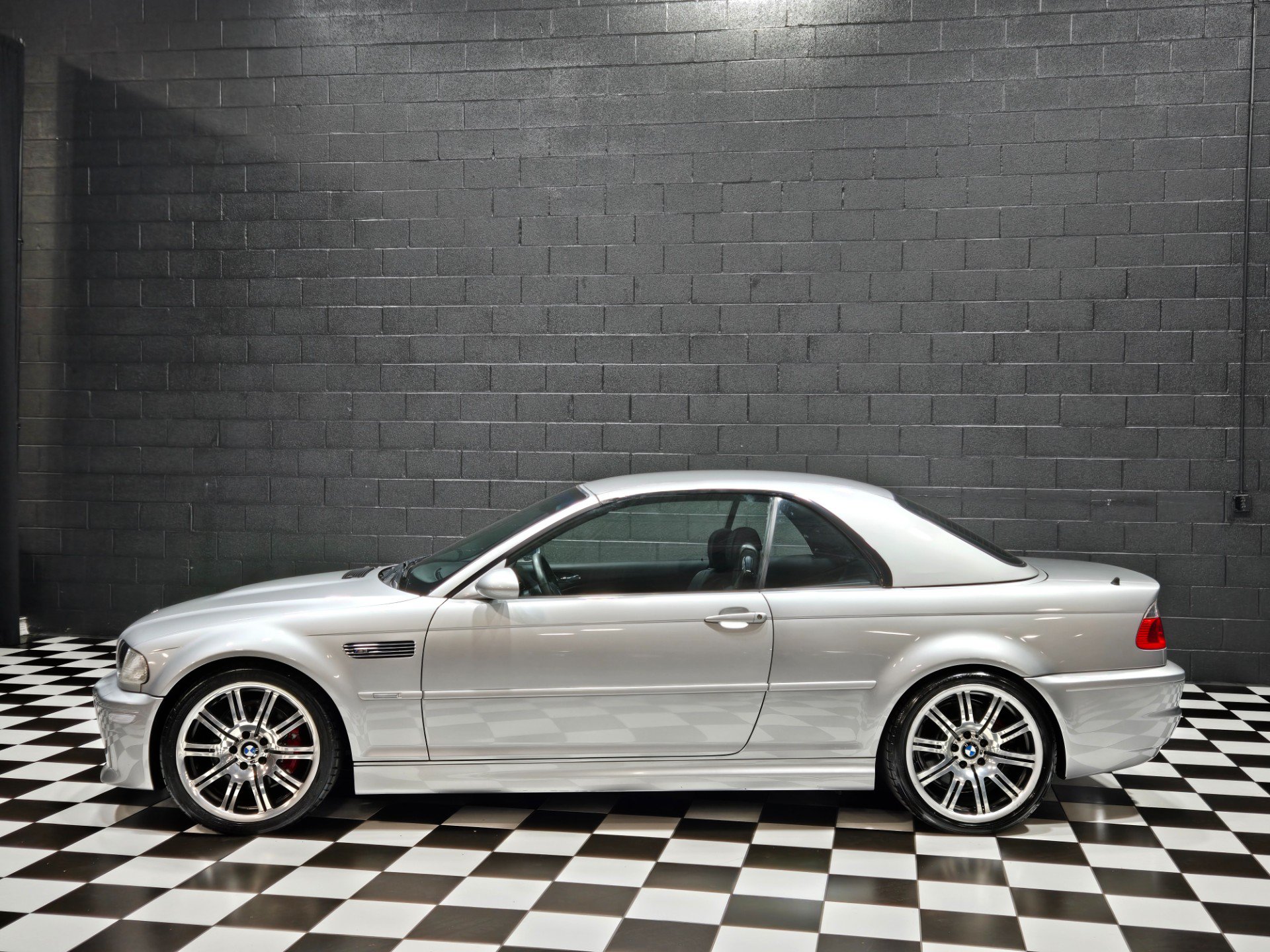 Used 2002 BMW M3 Convertible RWD image 2