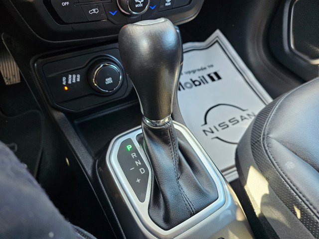 Used 2018 Jeep Renegade Limited image 36