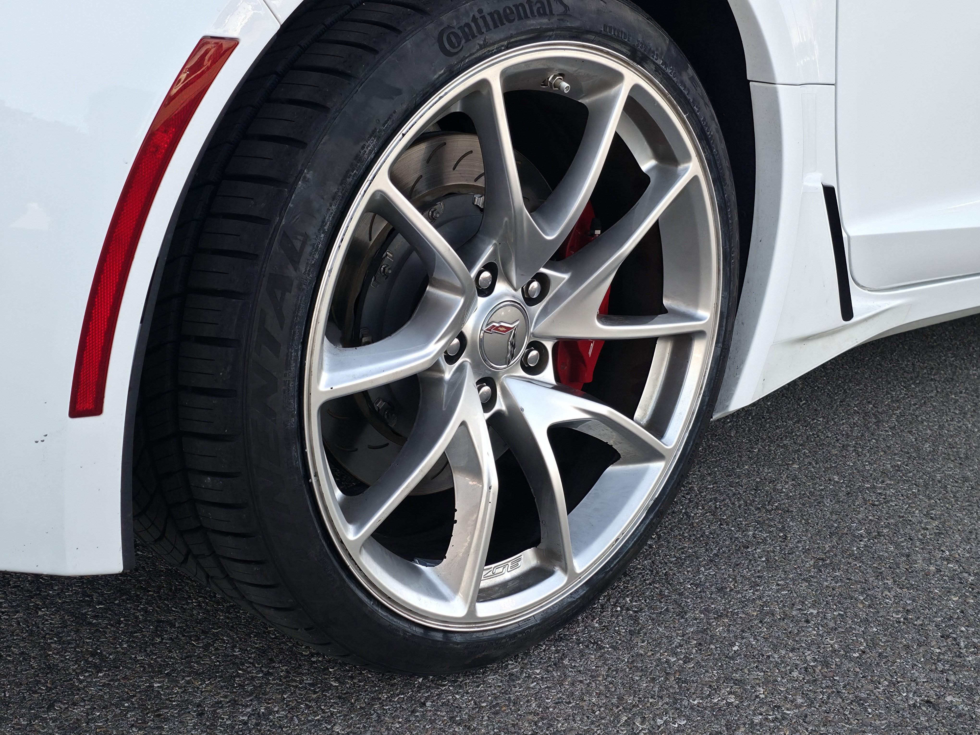 Used 2016 Chevrolet Corvette Z06 w/ 3LZ Preferred Equipment Group image 10