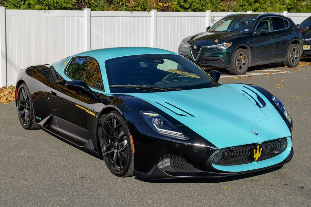 Used 2025 Maserati MC20 Coupe image 11