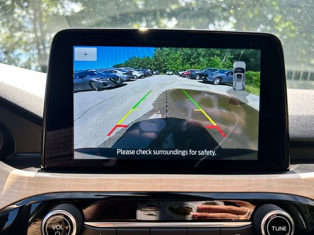 Used 2021 Ford Escape Titanium w/ Titanium Elite Package AWD/4WD image 18