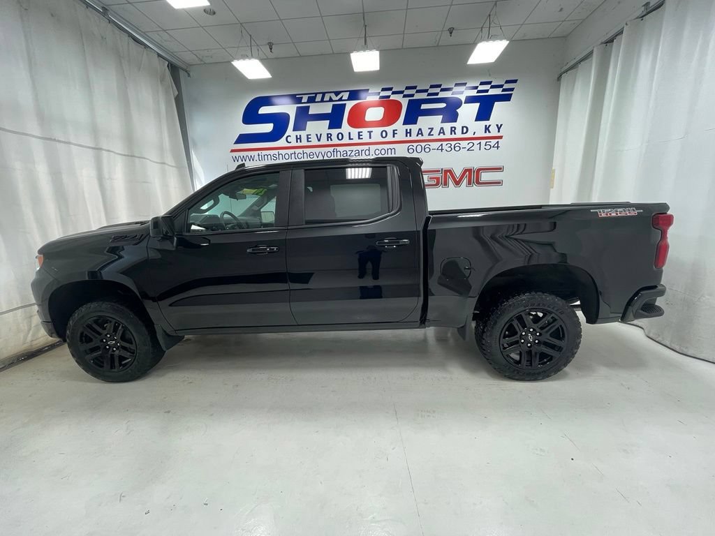 Used 2024 Chevrolet Silverado 1500 LT Trail Boss w/ Convenience Package II AWD/4WD image 10