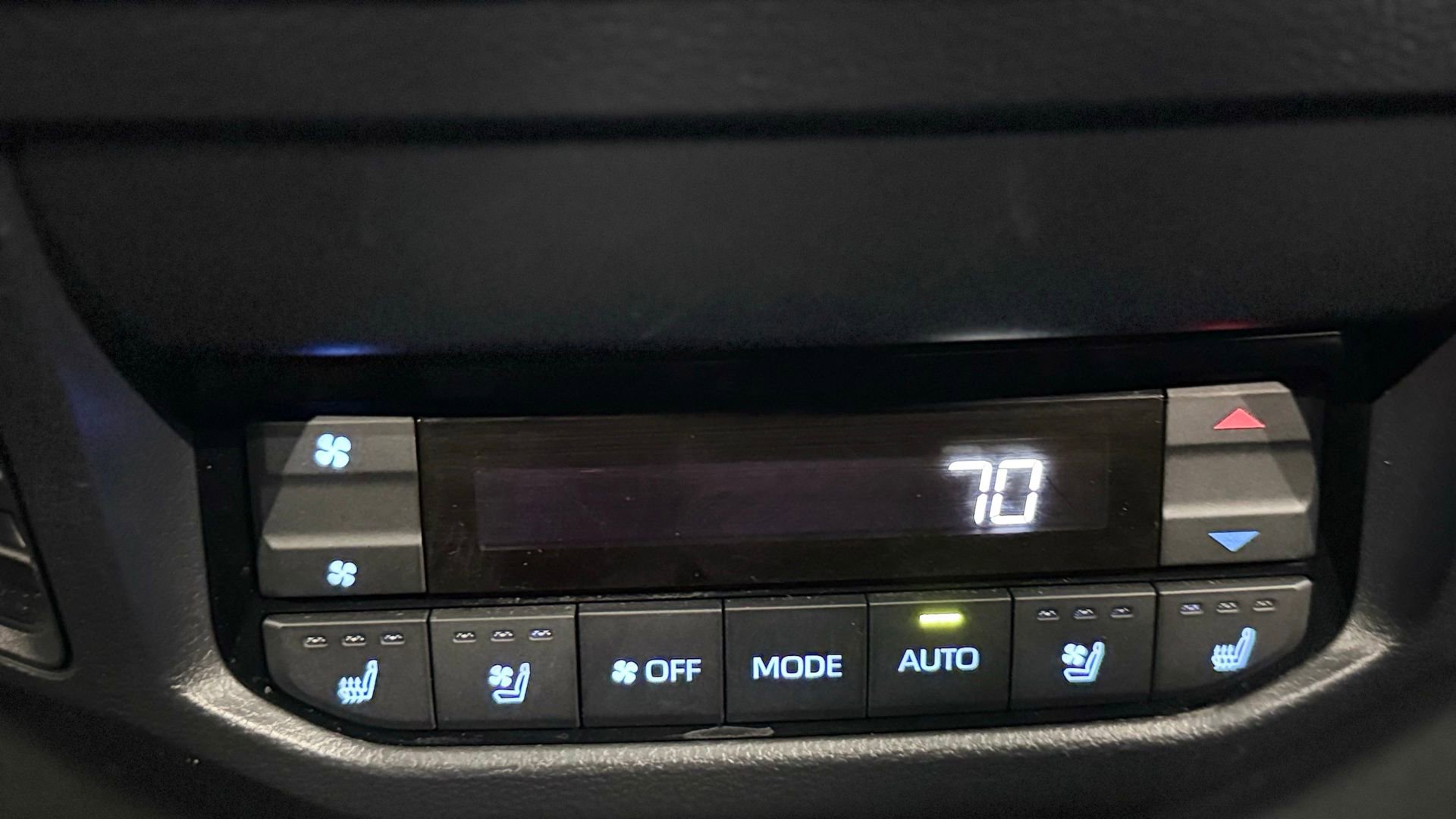 Used 2023 Toyota Sequoia Platinum image 93