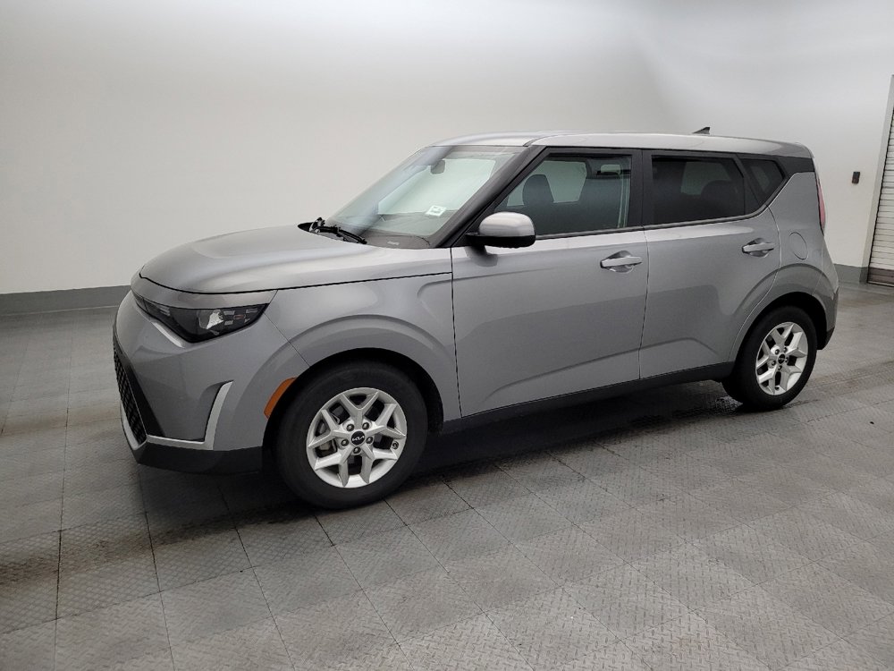 Used 2023 Kia Soul LX w/ Option Group 015 image 2