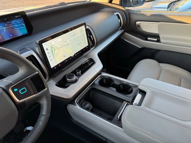 Certified 2025 Ford Expedition Max Active AWD/4WD image 14