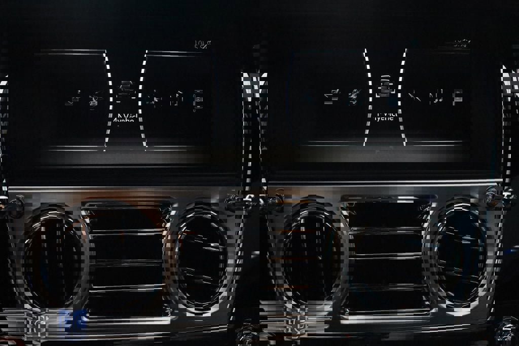 Used 2021 Rolls-Royce Dawn image 31