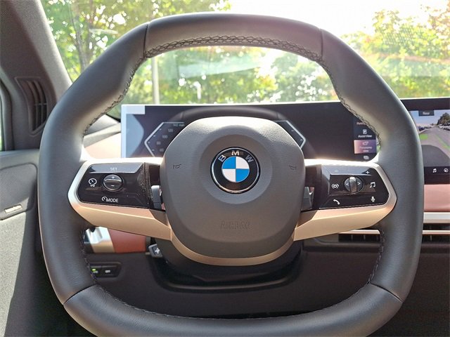 New 2026 BMW iX xDrive60 w/ Premium Package image 17
