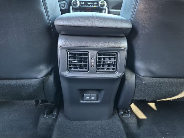 Used 2023 Toyota RAV4 XSE AWD/4WD image 17