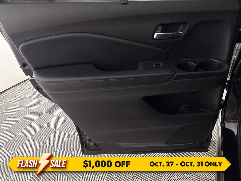 Used 2019 Honda Pilot Touring image 11