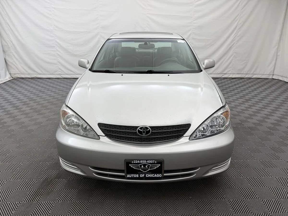 Used 2002 Toyota Camry LE FWD image 3