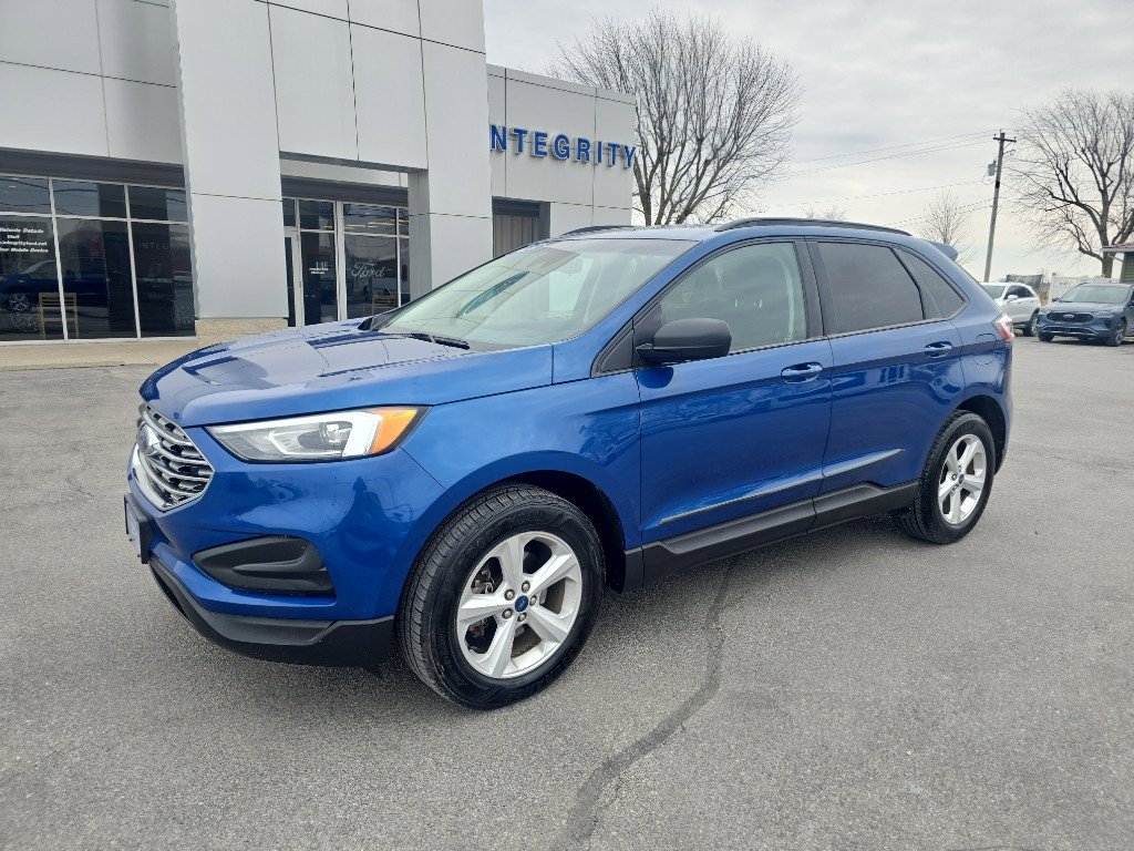 Used 2020 Ford Edge SE w/ Cargo Accessory Package image 2