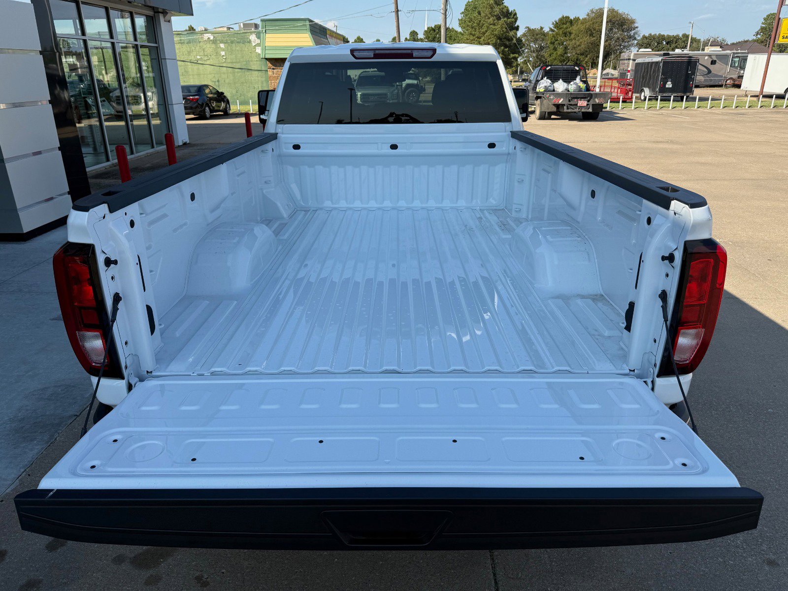 New 2026 GMC Sierra 2500 Pro w/ Convenience Package image 5