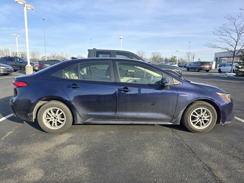 Used 2021 Toyota Corolla LE image 8