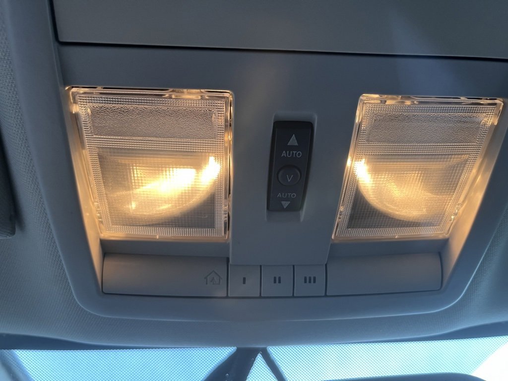 Used 2007 Jeep Grand Cherokee Limited w/ Trailer Tow Group IV image 17