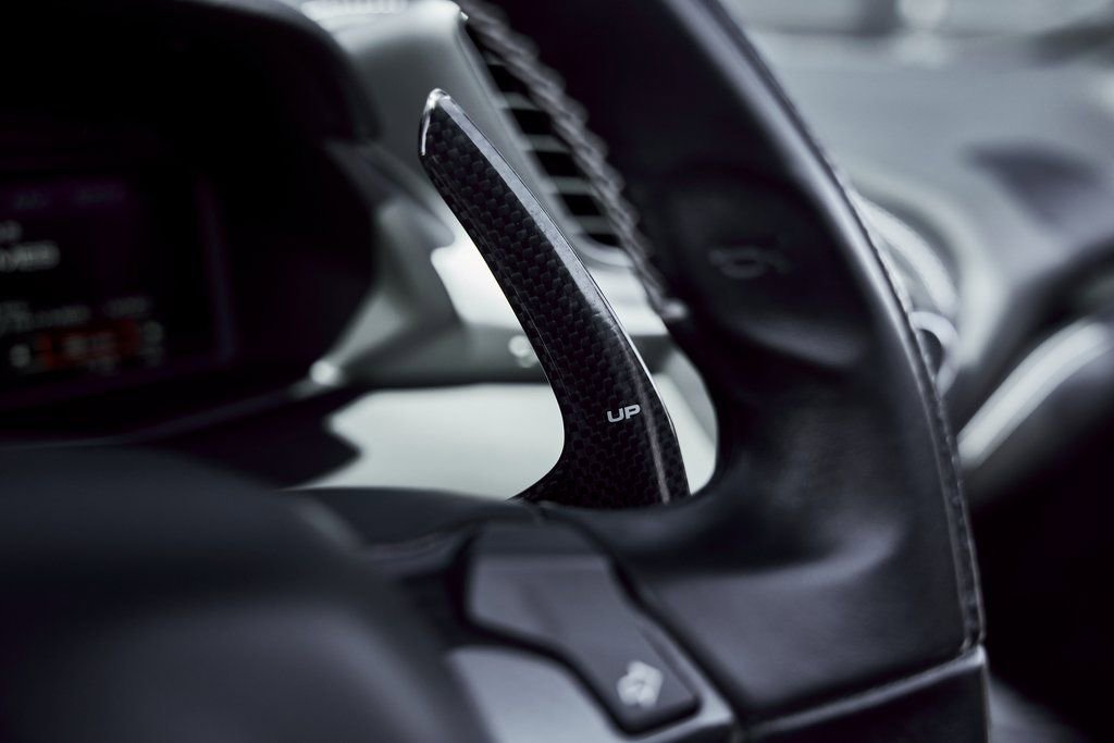 Used 2018 Ferrari 488 Spider image 57