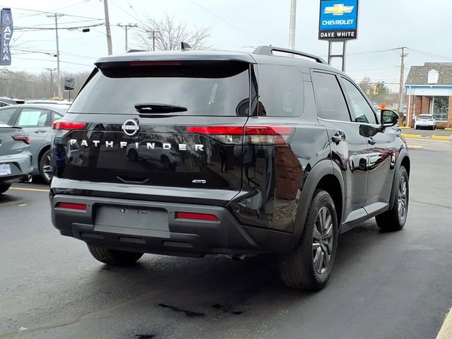 Used 2025 Nissan Pathfinder SV AWD/4WD image 18