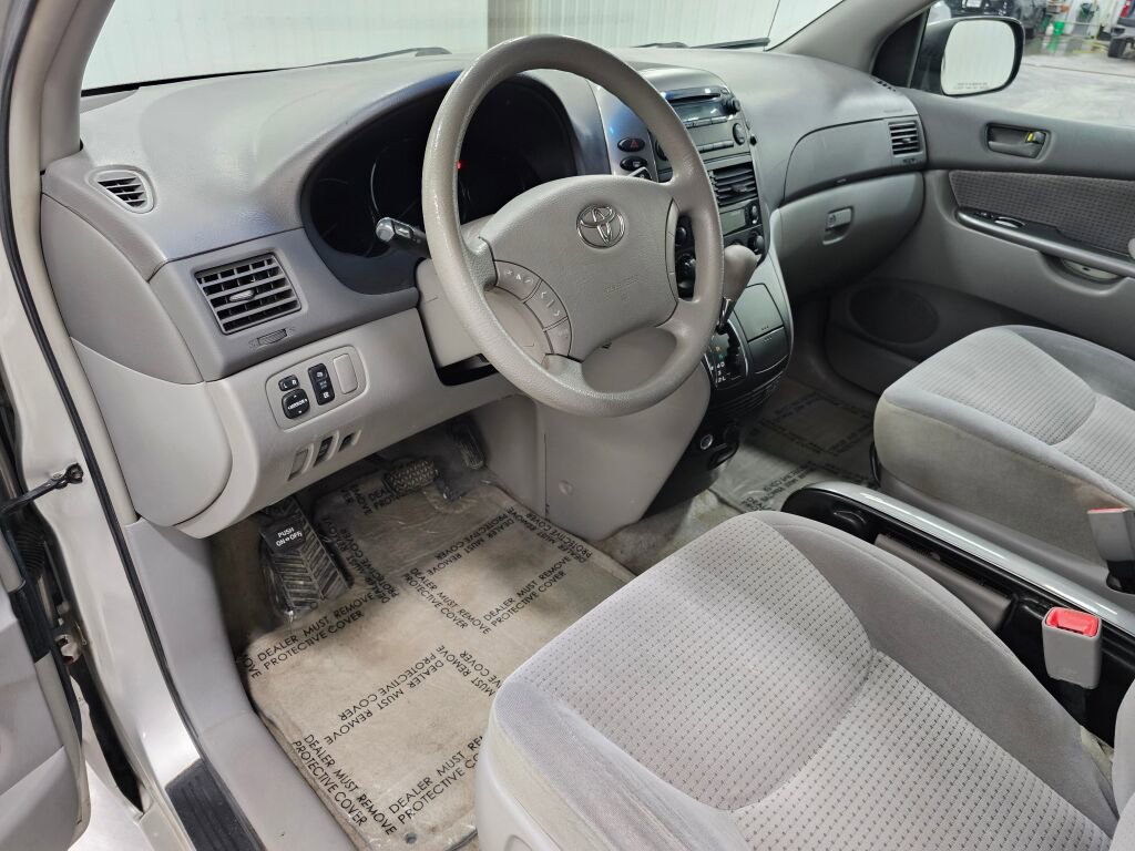 Used 2006 Toyota Sienna LE FWD image 33