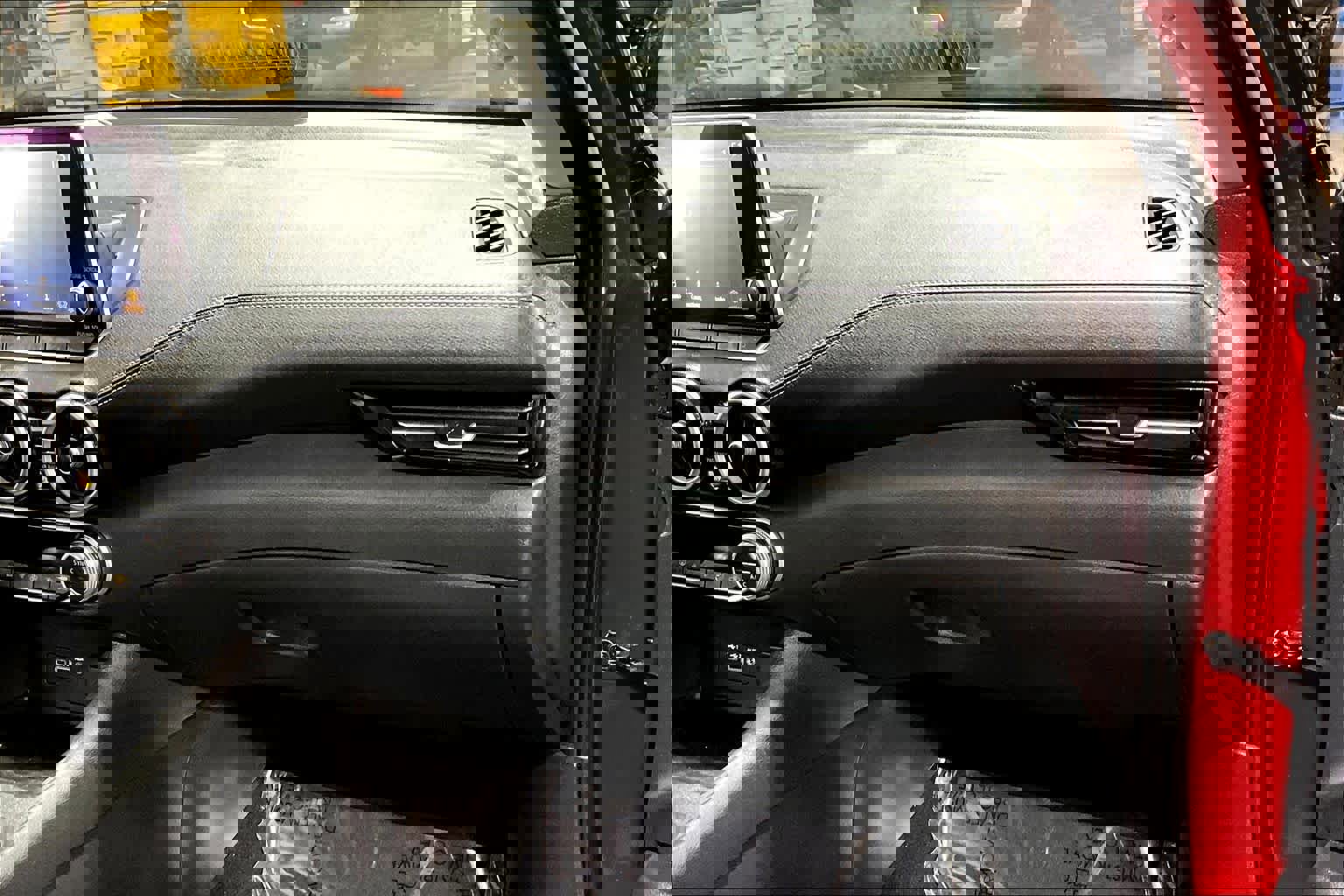 Used 2020 Nissan Sentra SV image 19