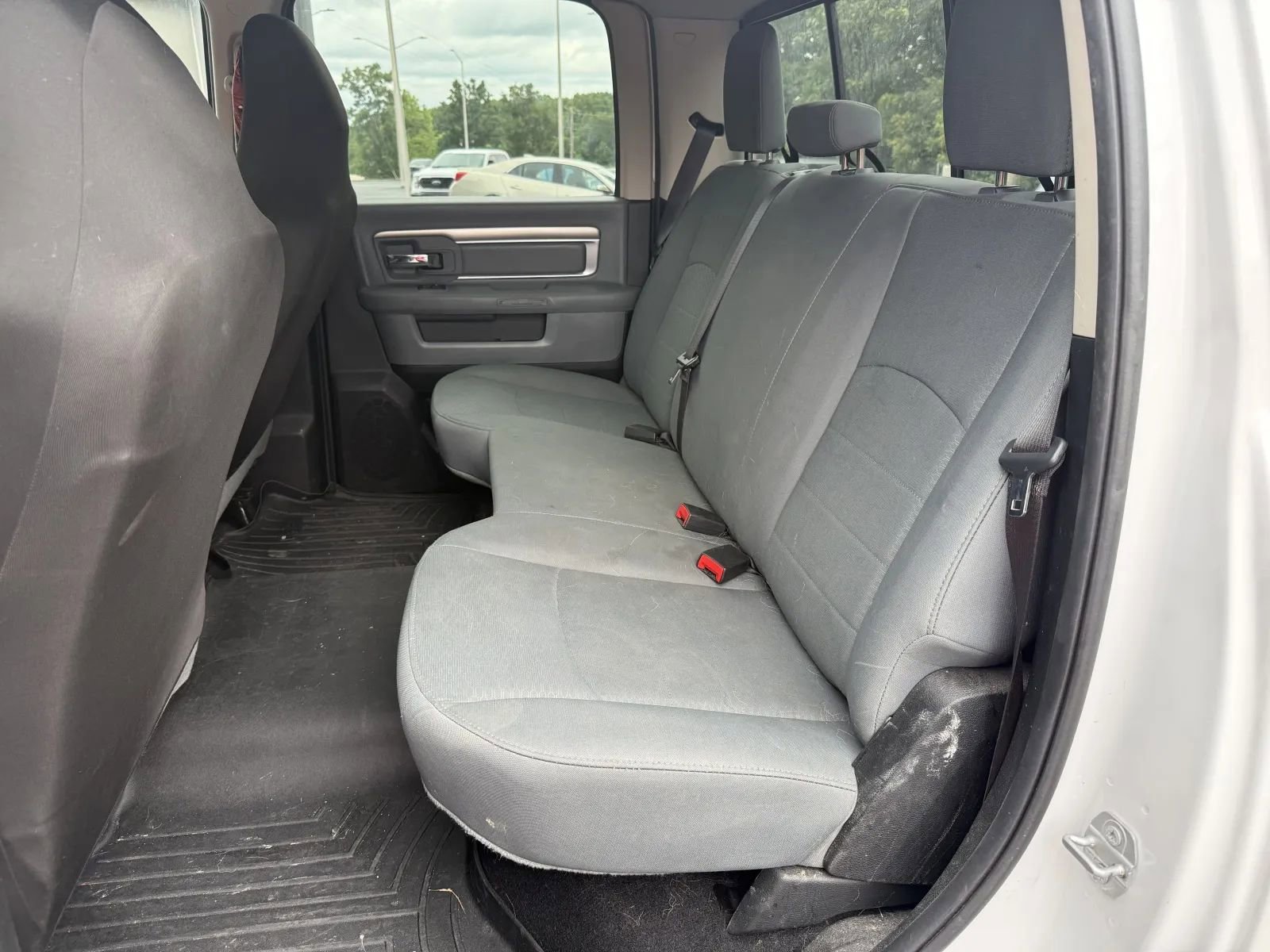 Used 2018 RAM 2500 SLT AWD/4WD image 9