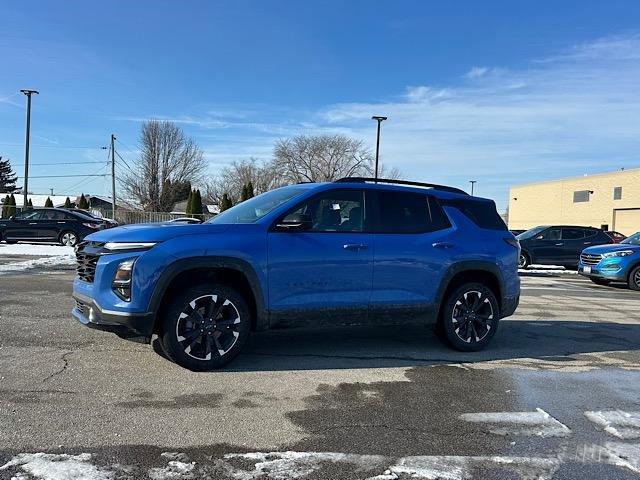 Used 2025 Chevrolet Equinox RS image 2