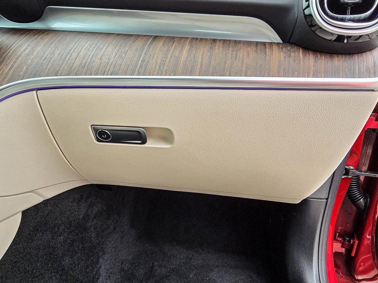 New 2026 Mercedes-Benz CLE 300 4MATIC Cabriolet image 34
