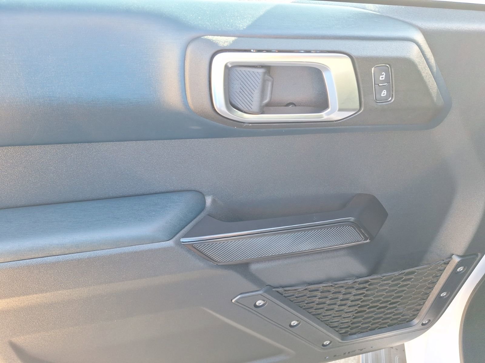 Used 2024 Ford Bronco Outer Banks image 18