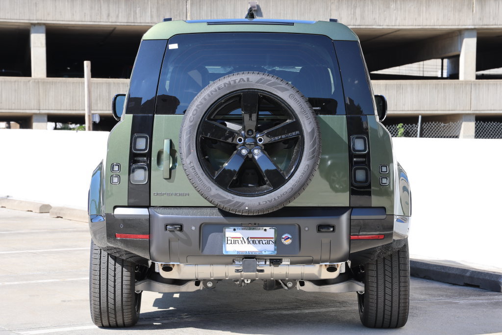 New 2026 Land Rover Defender 110 X-Dynamic SE AWD/4WD image 6