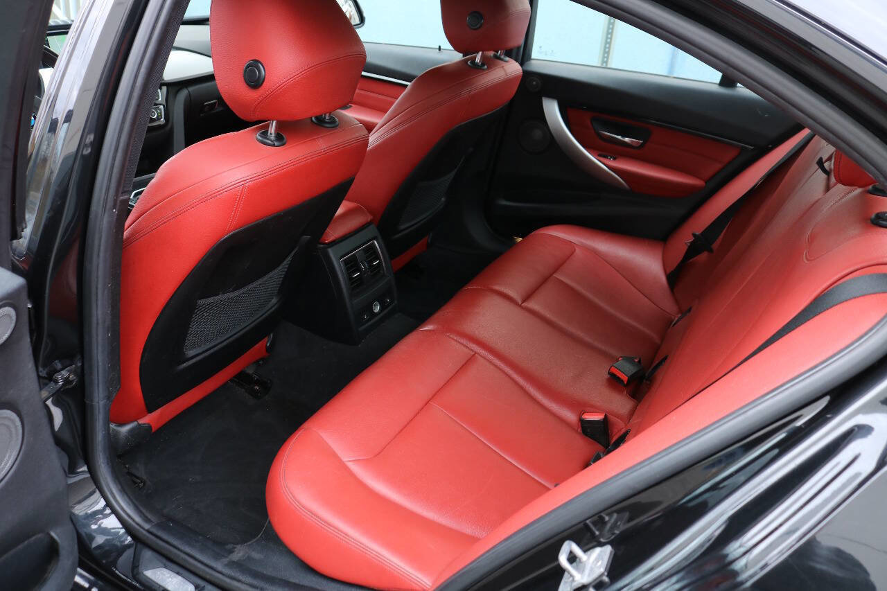Used 2016 BMW 340i xDrive Sedan image 12