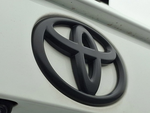 Used 2022 Toyota RAV4 XLE image 30