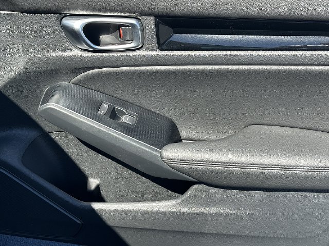 Used 2023 Honda Civic Touring image 11