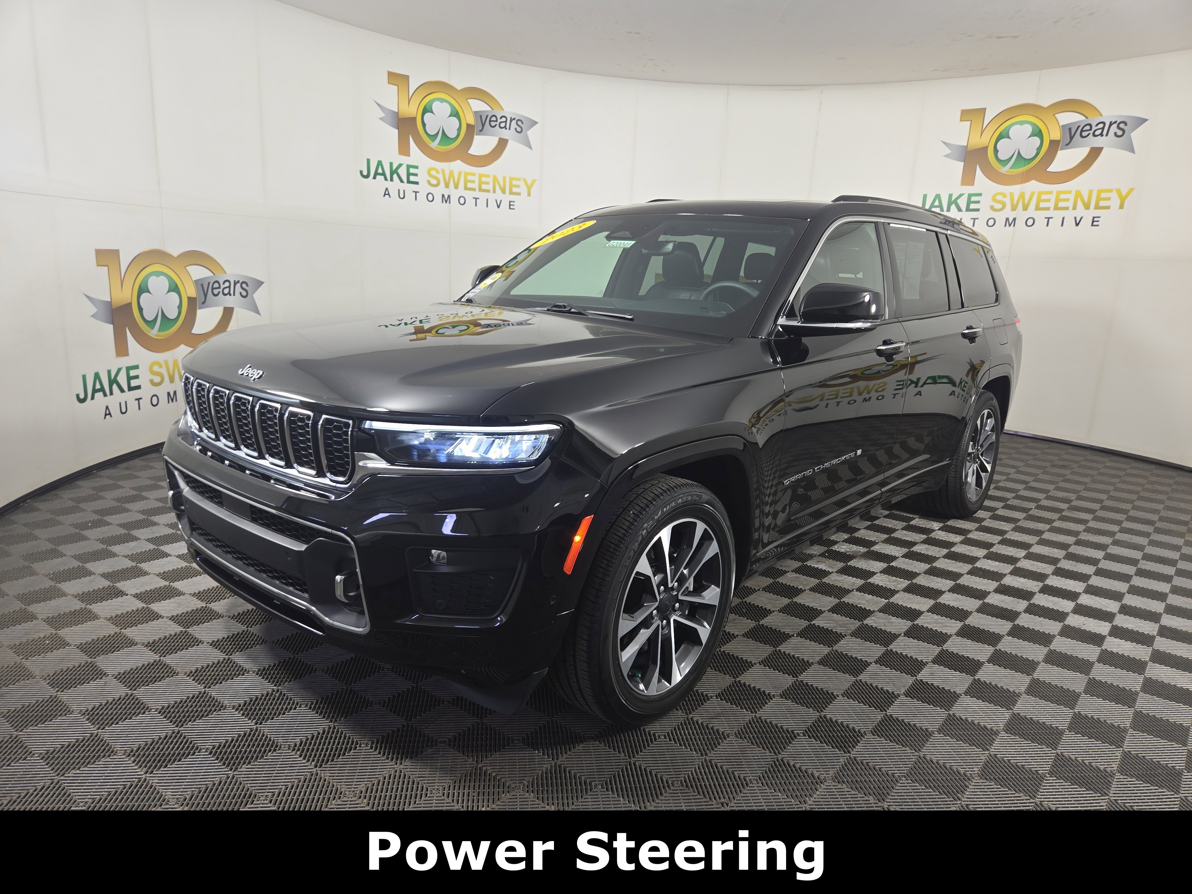 Used 2023 Jeep Grand Cherokee L Overland AWD/4WD image 3
