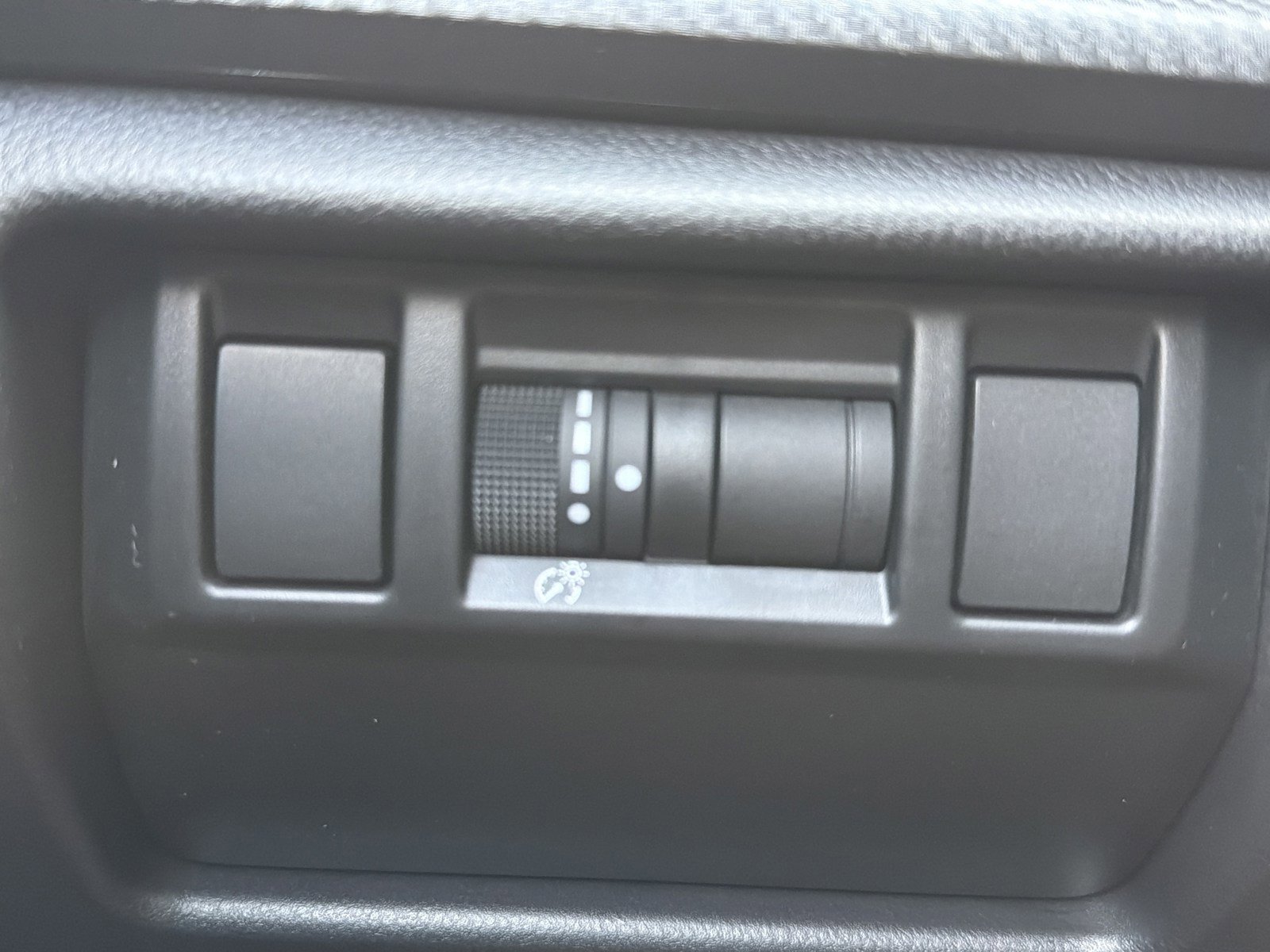 Certified 2025 Subaru Crosstrek 2.5i Sport w/ Crosstrek Mirror Package image 25