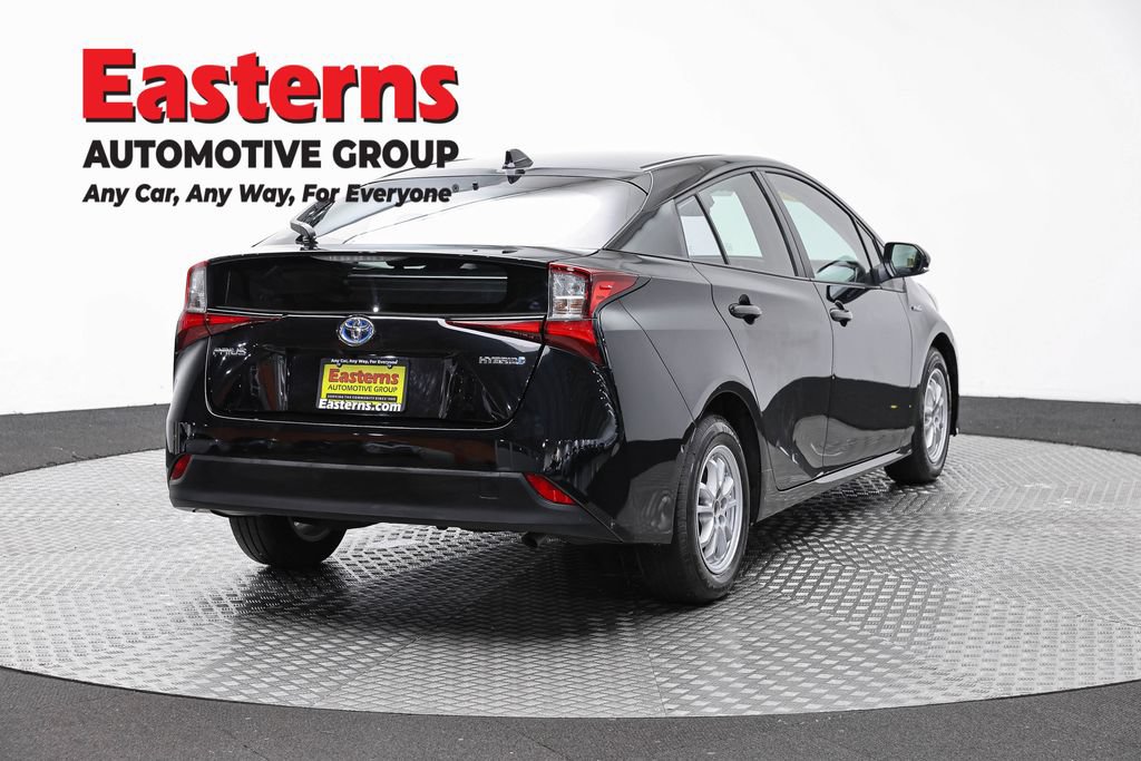 Used 2022 Toyota Prius LE FWD image 5