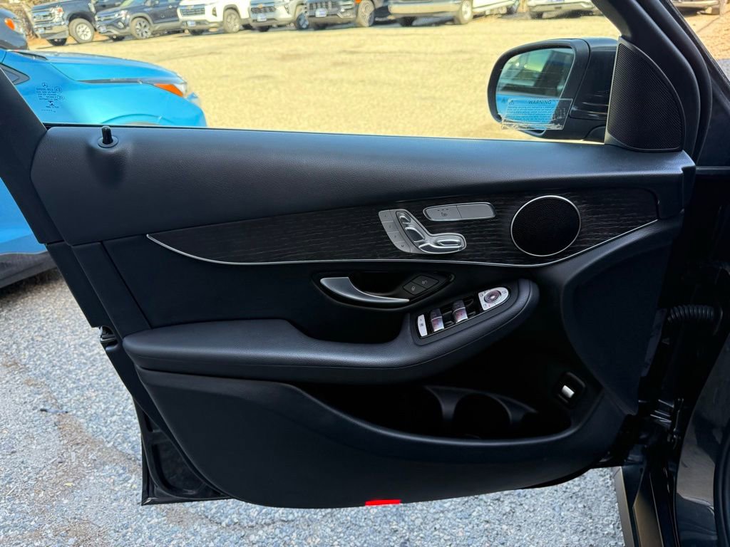 Used 2022 Mercedes-Benz GLC 300 4MATIC image 13