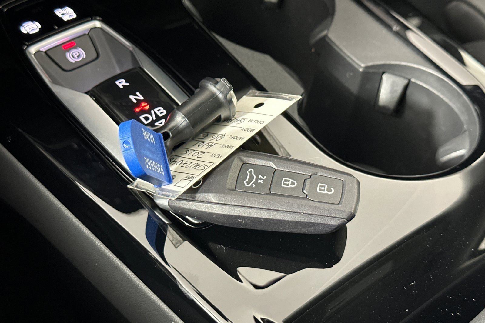 Used 2025 Audi Q6 e-tron Premium Plus w/ Premium Plus image 24