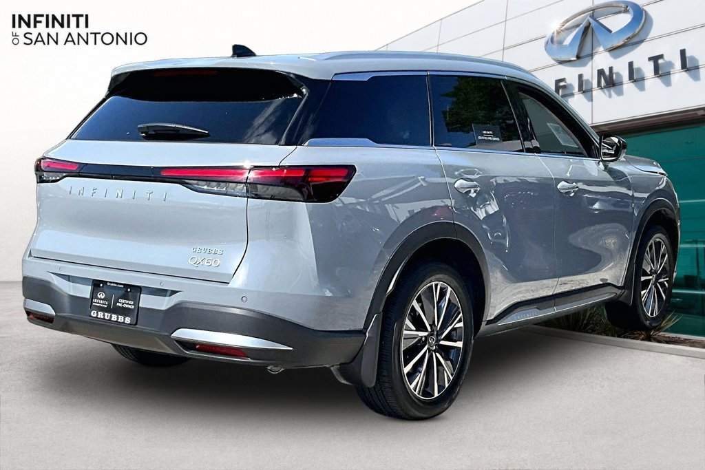 Used 2026 INFINITI QX60 Luxe w/ Cargo Package FWD image 2