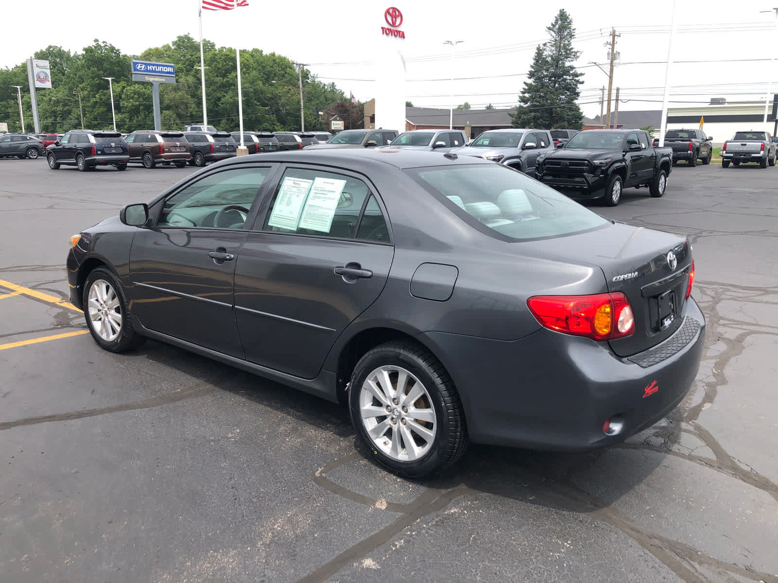 Used 2010 Toyota Corolla LE FWD image 6