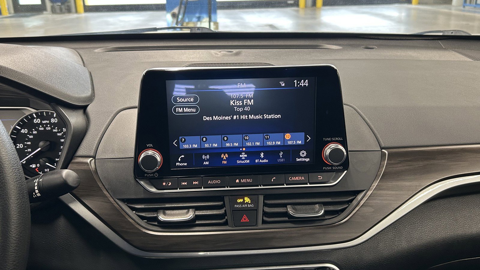 Used 2024 Nissan Altima 2.5 SV image 27